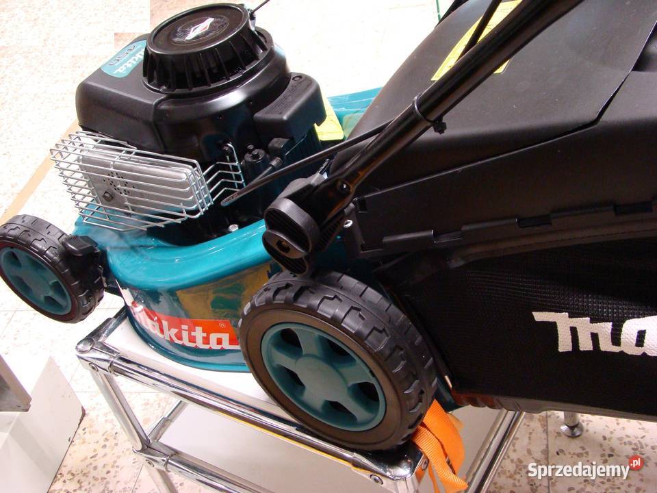 Kosiarka spalinowa MAKITA PLM 4101 245 kW 35 śląskie