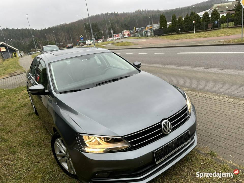 Volkswagen Jetta Mocna benzyna automat nawigacja centralny zamek pomorskie Wejherowo
