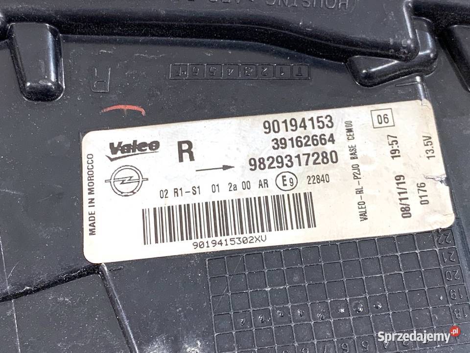 LAMPA PRAWY TYŁ OPEL CORSA F 9829317280