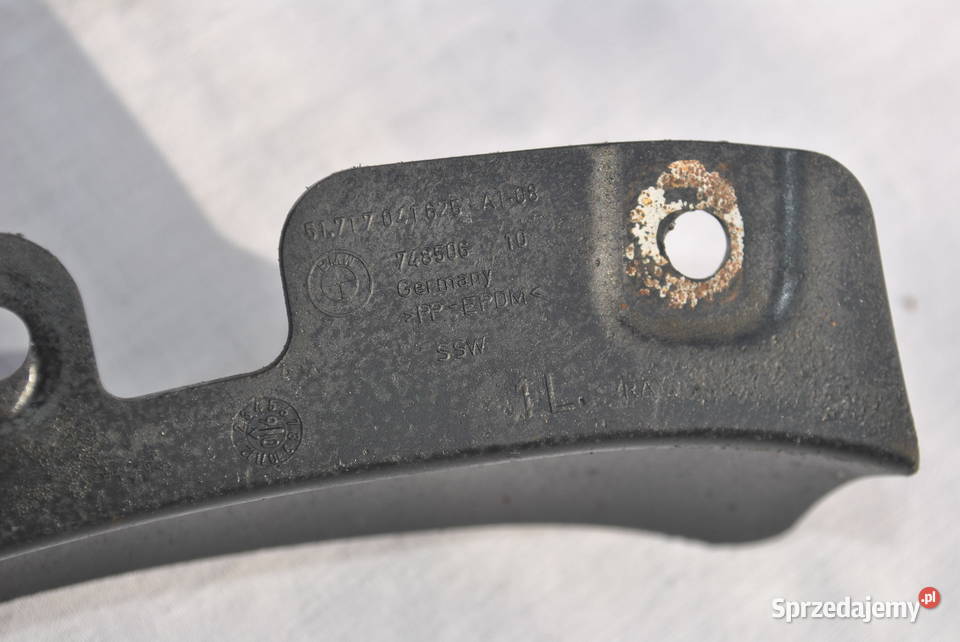 Fartuchy tylnych nadkoli BMW E60 E61 śląskie Poręba