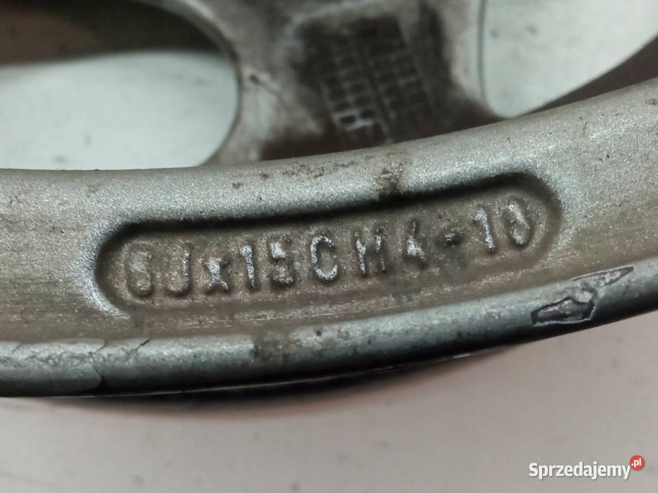 FELGA ALUMINIOWA R15 4X108 ET18 OC65MM 6JX15CH4 sprzedam