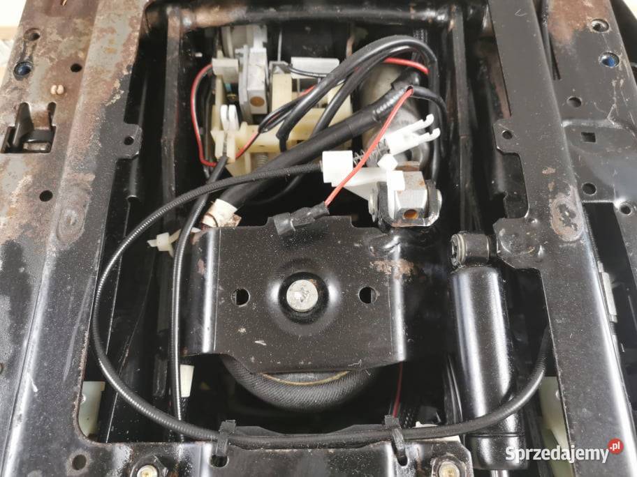 Massey Ferguson 6480 Dół fotela kierowcy Pozostałe wielkopolskie Wilkowo