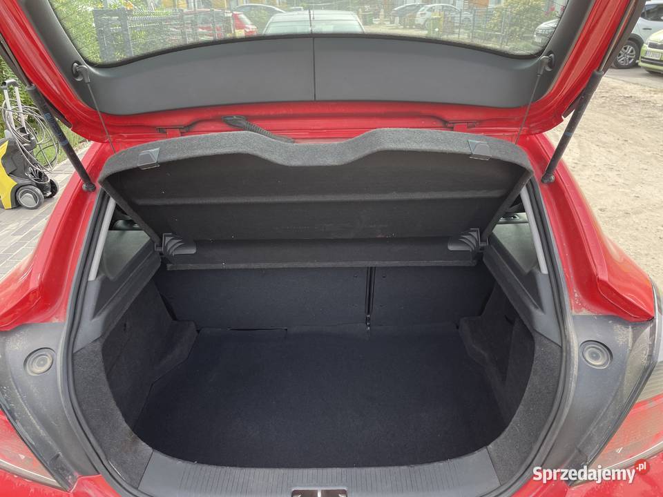 Opel Astra 16 GTC gniazdo AUX Cerekwica