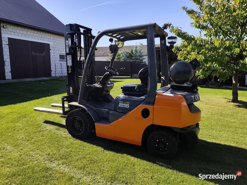 Wózek widłowy Toyota serii 8 25 to 8fgf25 widly Rzeczniów sprzedam