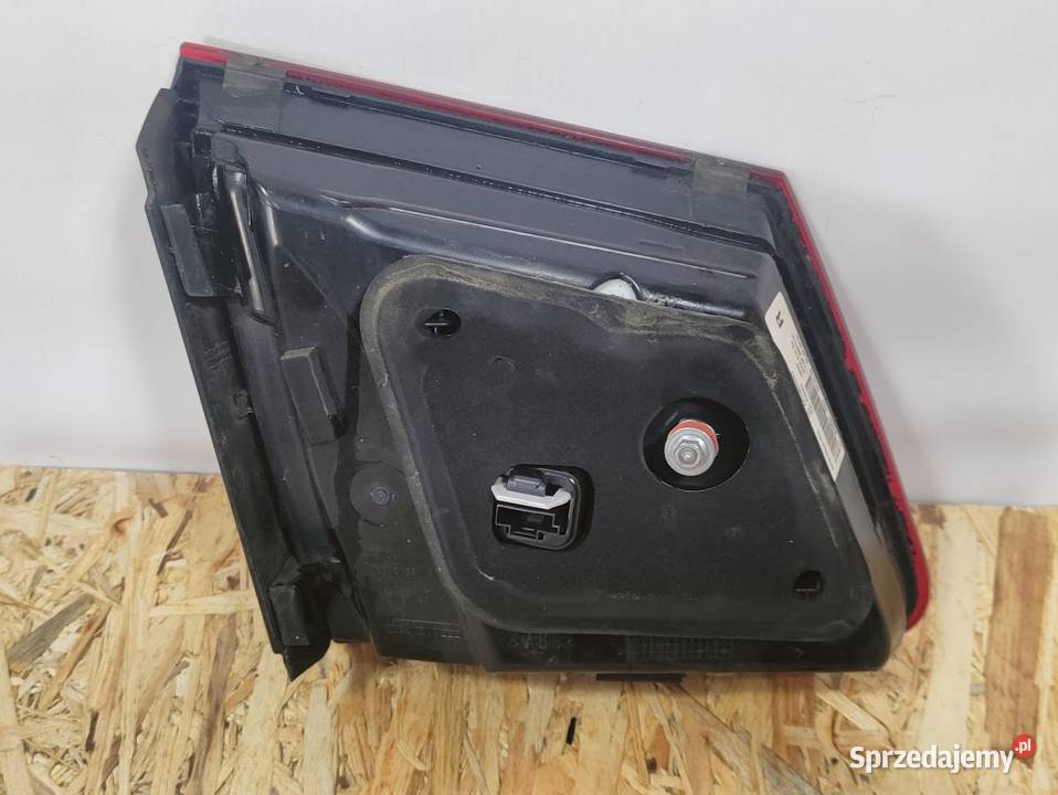 Lampa Klapy Bagażnika Prawa Mercedes W212 Kombi Pleszew