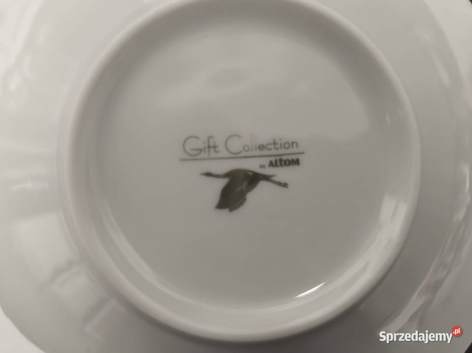 Porcelanowe wysokie filiżanki że spodeczkami Filiżanki i spodki Gdańsk