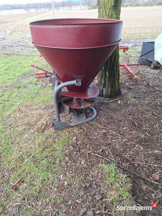 Rozsiewacz nawozów lejek bąk Przeciszów