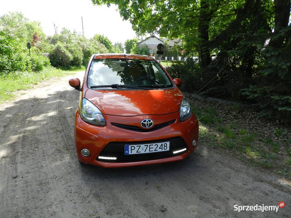 Toyota Aygo I Grzane fotele Czujniki cofania Aygo Puszczykowo sprzedam