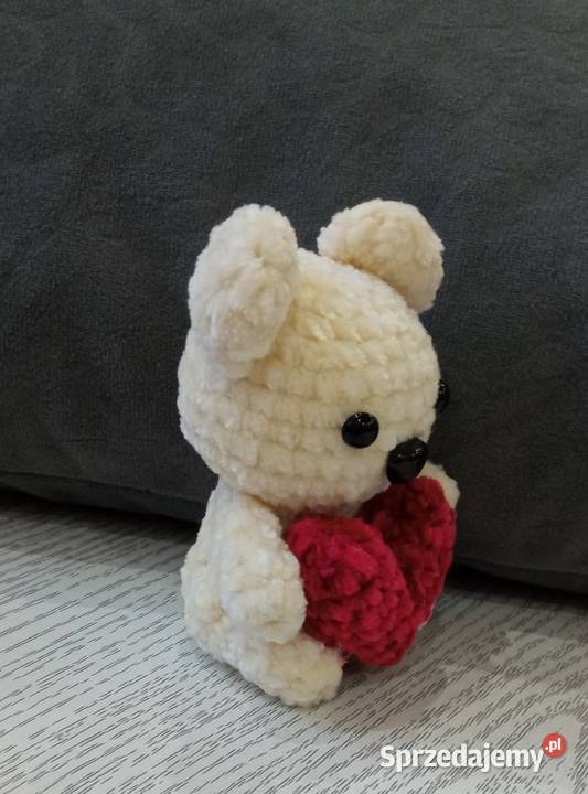 Miś wykonany na szydełku Łask