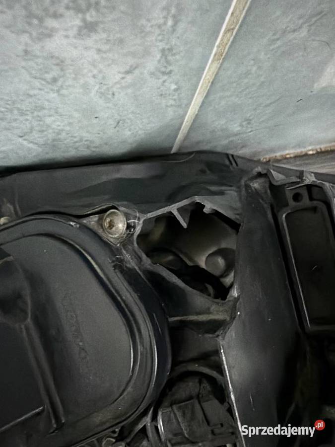 Volvo XC60 lampa lewa przód oryginalna Bielsko-Biała sprzedam