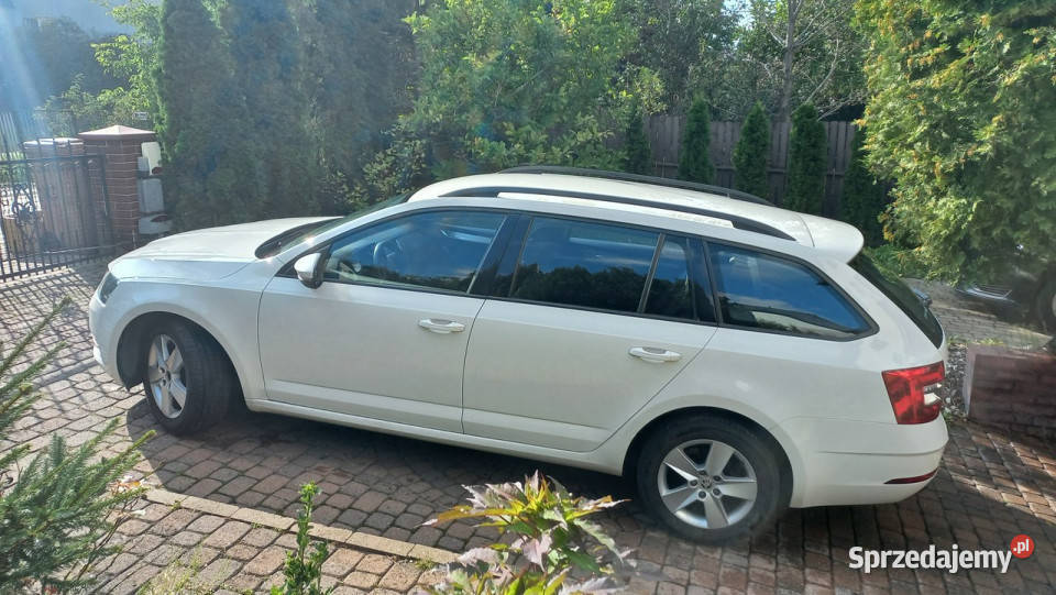 koda Octavia DSG Salon Serwis ASO 15 TSI 150 światła do jazdy dziennej Gdańsk