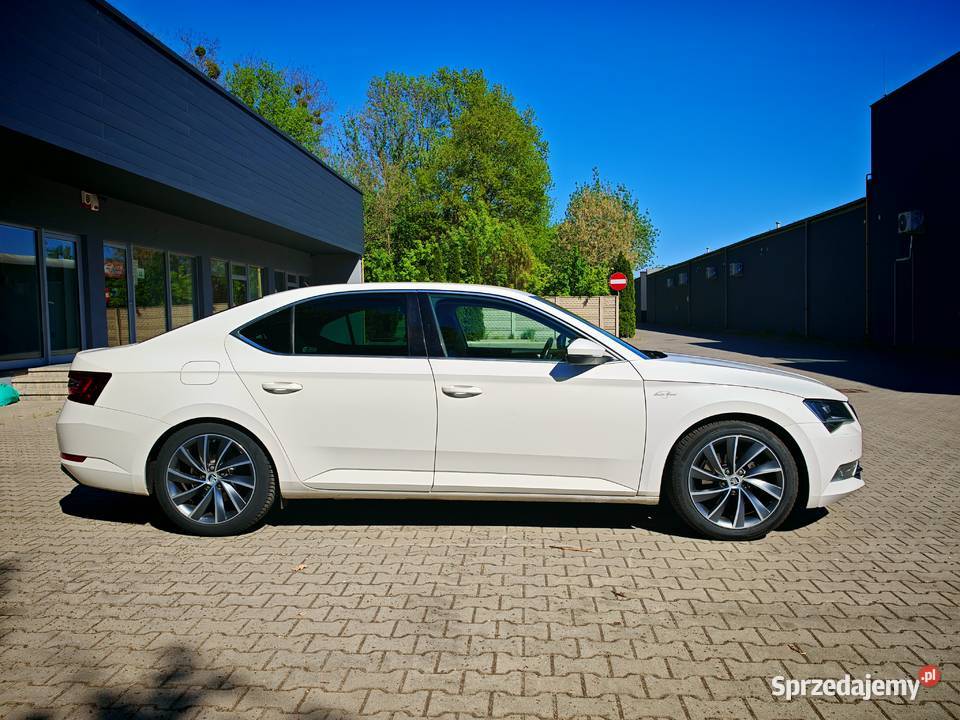 Skoda Superb III 20 TDI LaurinKlement Salon