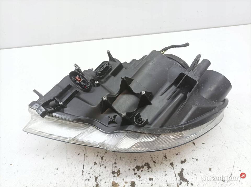 LAMPA PRZÓD PRAWA XENON EUROPA 1ZS24704734 ES