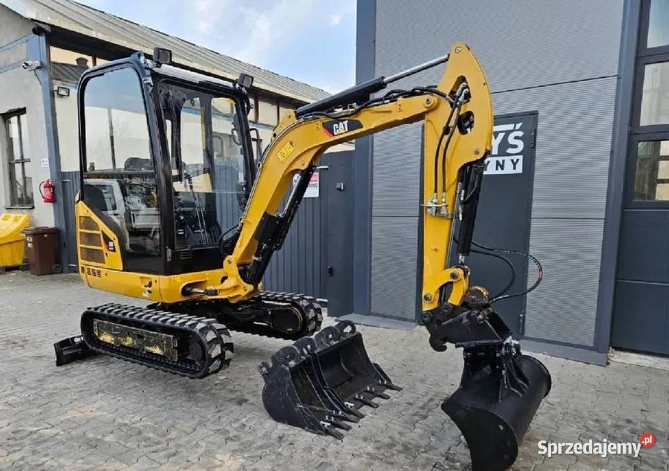 Minikoparka Caterpillar 3017D 3 łyżki do kopania Łobódź