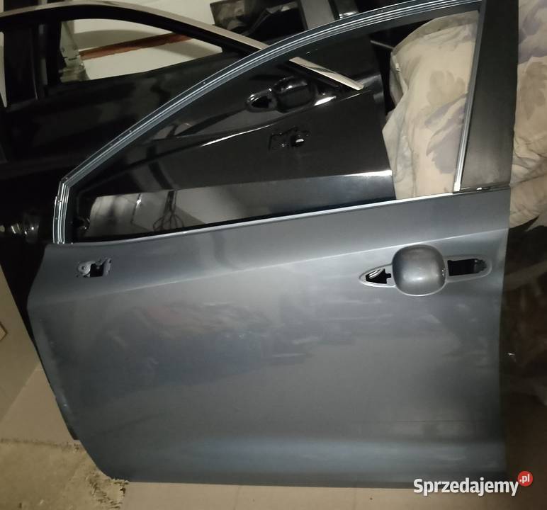 Drzwi toyota corolla e21 lewy przód lewe Drzwi Rzeszów sprzedam