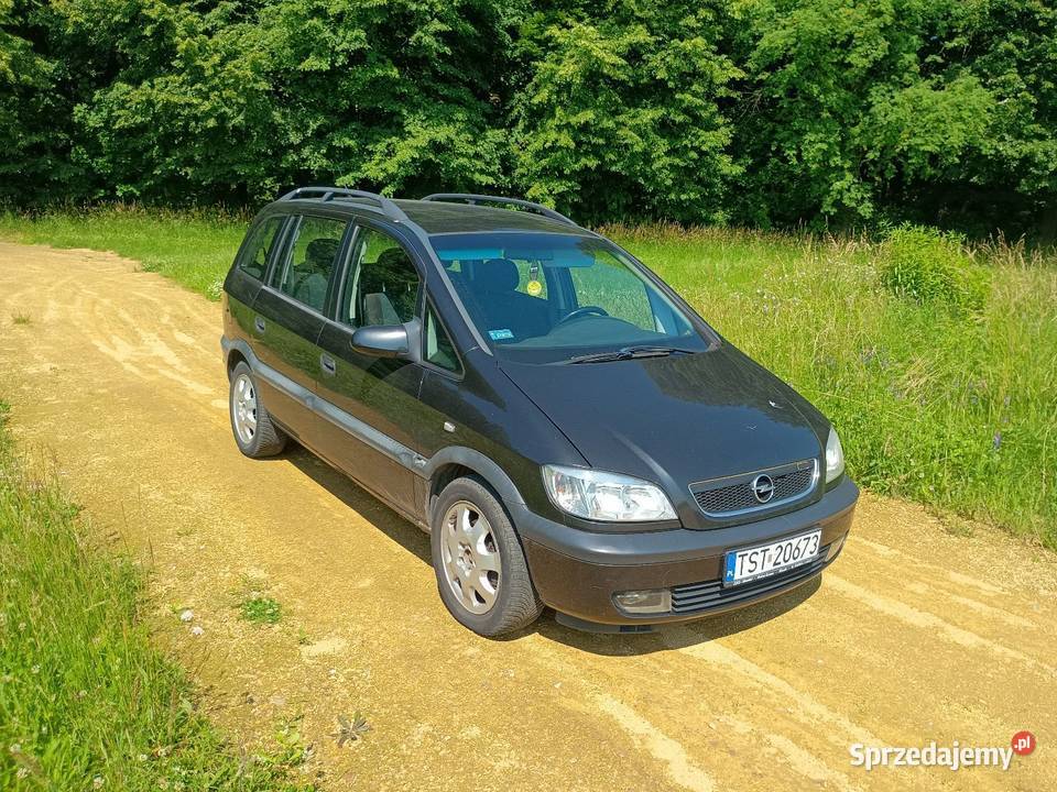 Opel Zafira 7 osobowy gaz możliwa zamiana kupiony w polskim salonie Radzionków