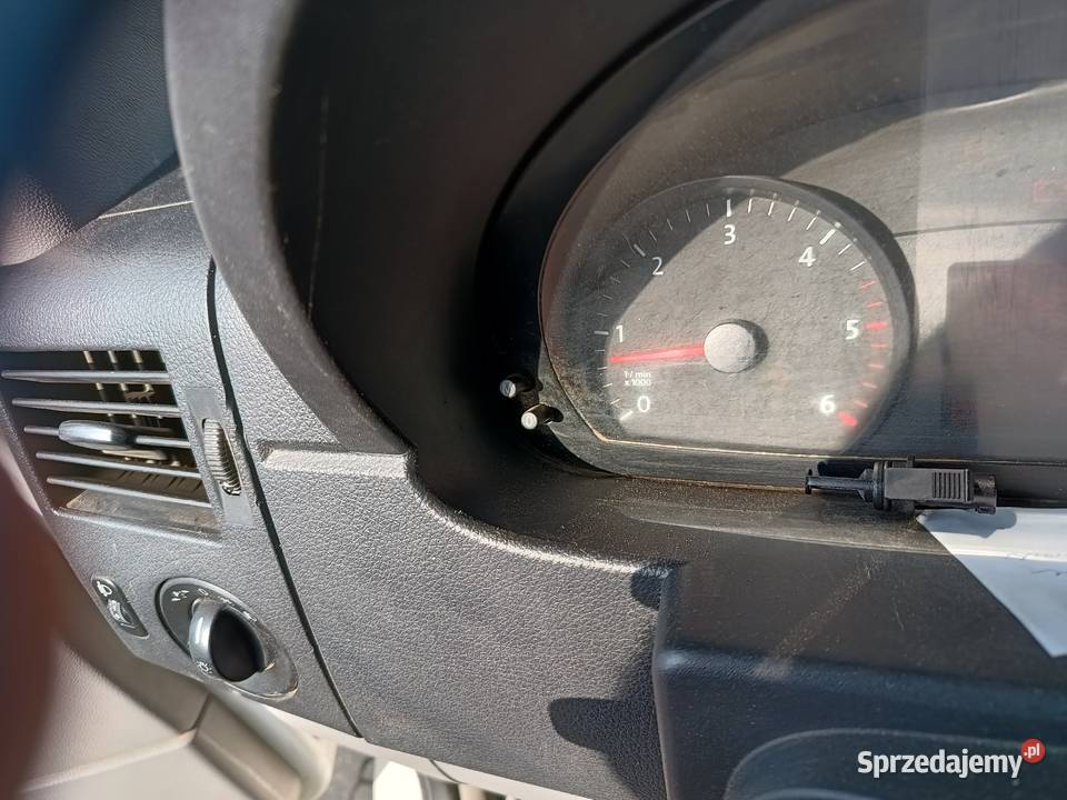 Crafter 7 osób SWAP 29tdi średniak hak 35t klima Wołoskowola