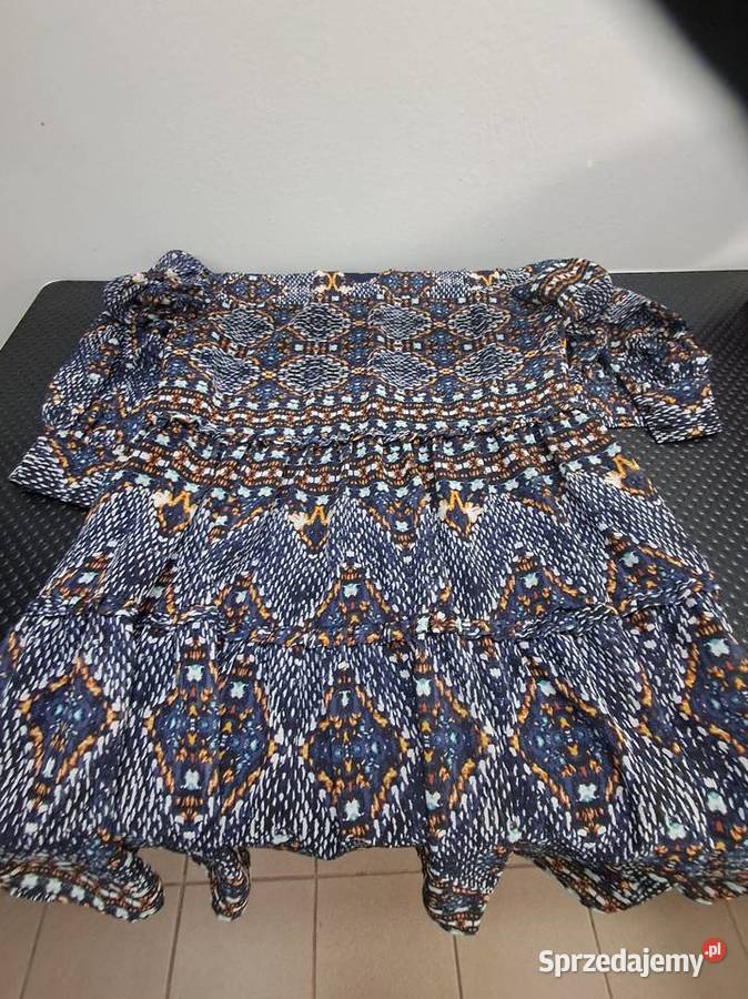 cienka sukienka na podszewce firmy solar rozmiar Sandomierz sprzedam