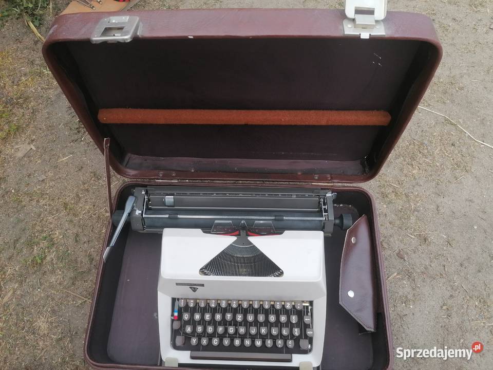 Maszyna do pisania lucznik 1303 Szamotuły