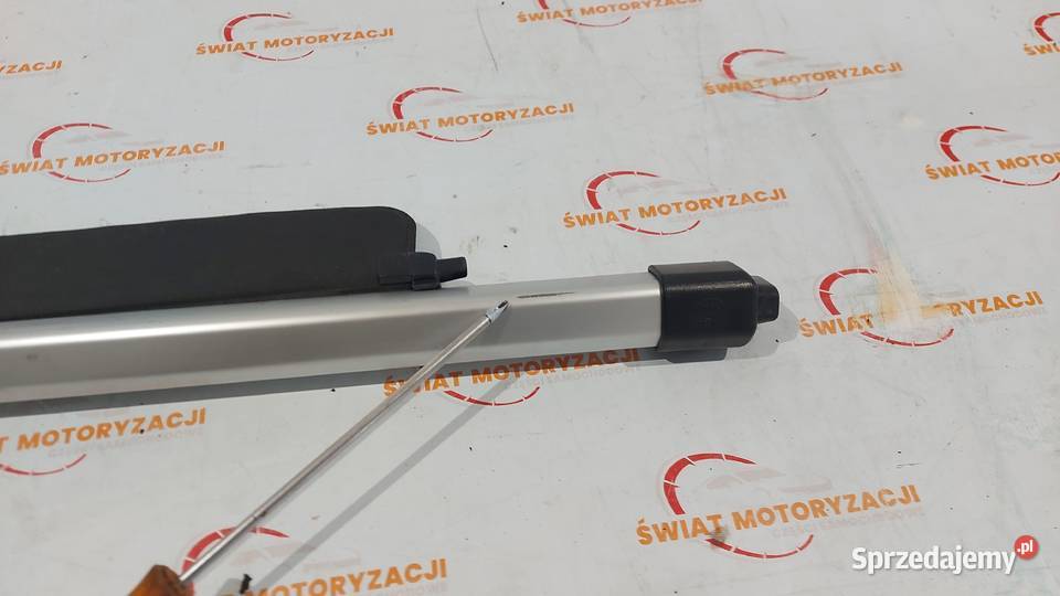 OUTLANDER III 17r roleta bagażnika osobowe