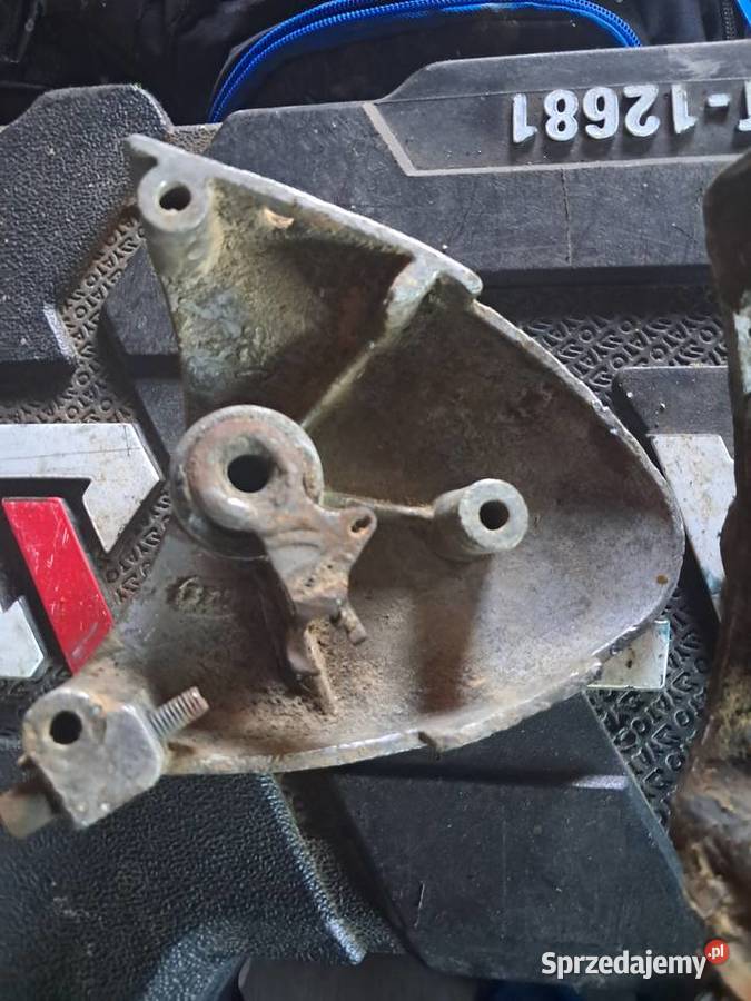Wsk wfm 125 dekiel pokrywa sprzęgła wysprzęglik Strzyżów
