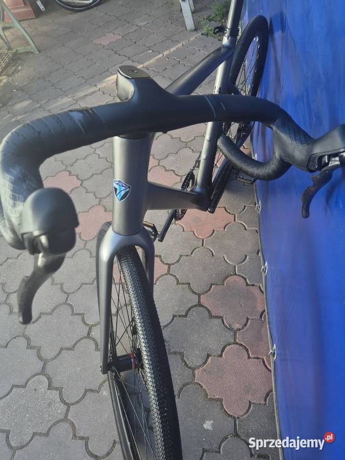 Gravel rower szutrowy z włókna węglowego na łódzkie Poddębice