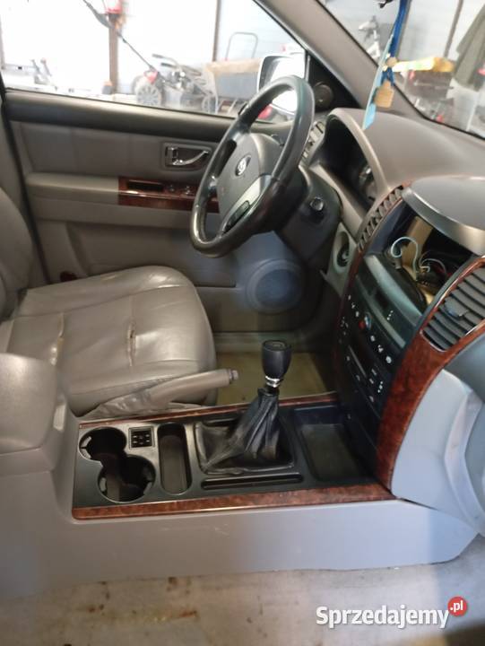 Sprzedam kia Sorento uszkodzona sprzedam