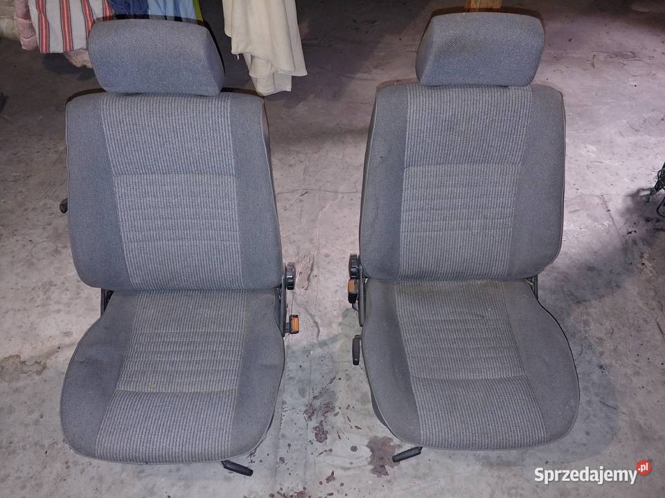 Fotele siedzenia przednie Volkswagen Golf II 3D lubelskie Zamość