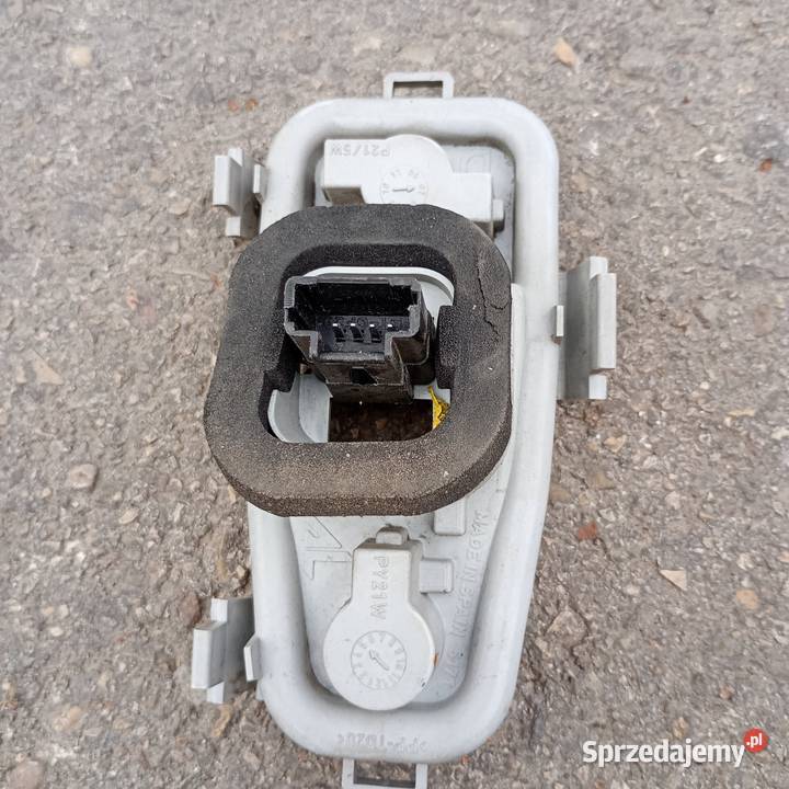Wkład lampy tył Citroen C4 Picasso prawa strona prawe podkarpackie