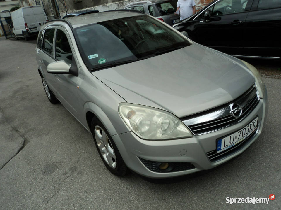 Opel Astra Caravan sprzedam ładnegoOPLA ASTRE Z serwisowany w ASO lubelskie