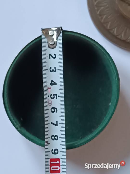 Mosiężne puzderko z figurką chłopca dekoracyjne podkarpackie Rzeszów