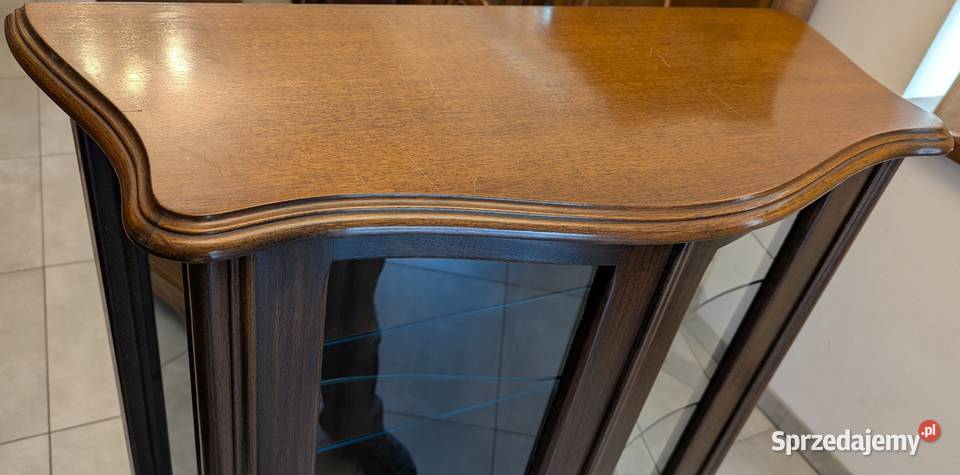 Włoska witrynaserwantka ludwikowska orzechsklep Dąbrowa Górnicza