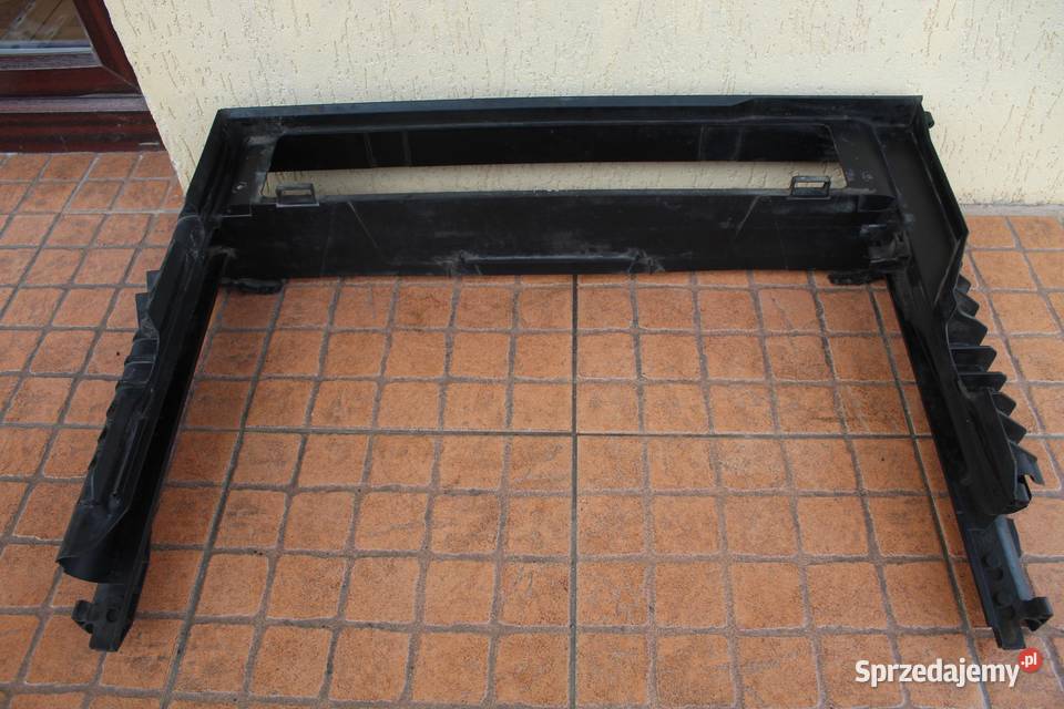 RAMKA OBUDOWA CHŁODNICY BMW E61 30D 7787443 osobowe