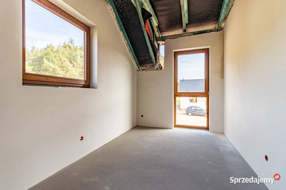 Dom bliźniak 893m2 Tyłowo