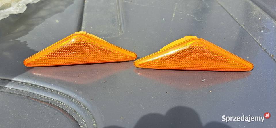 Lampy tyl Ford Focus mk1 osobowe Lampy tylne Pyrzyce