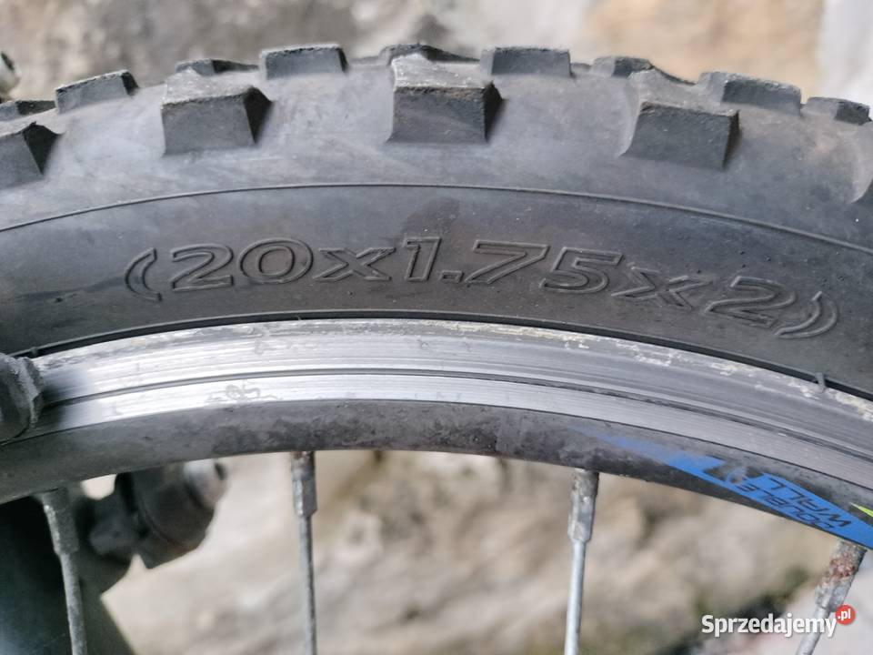 Niebieski rower dziecięcy trelago apolon koła 20