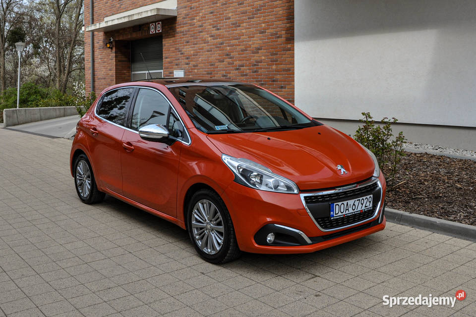 Peugeot 208 Salon Bezwypadkowy 2015 r 126 82KM Wrocław