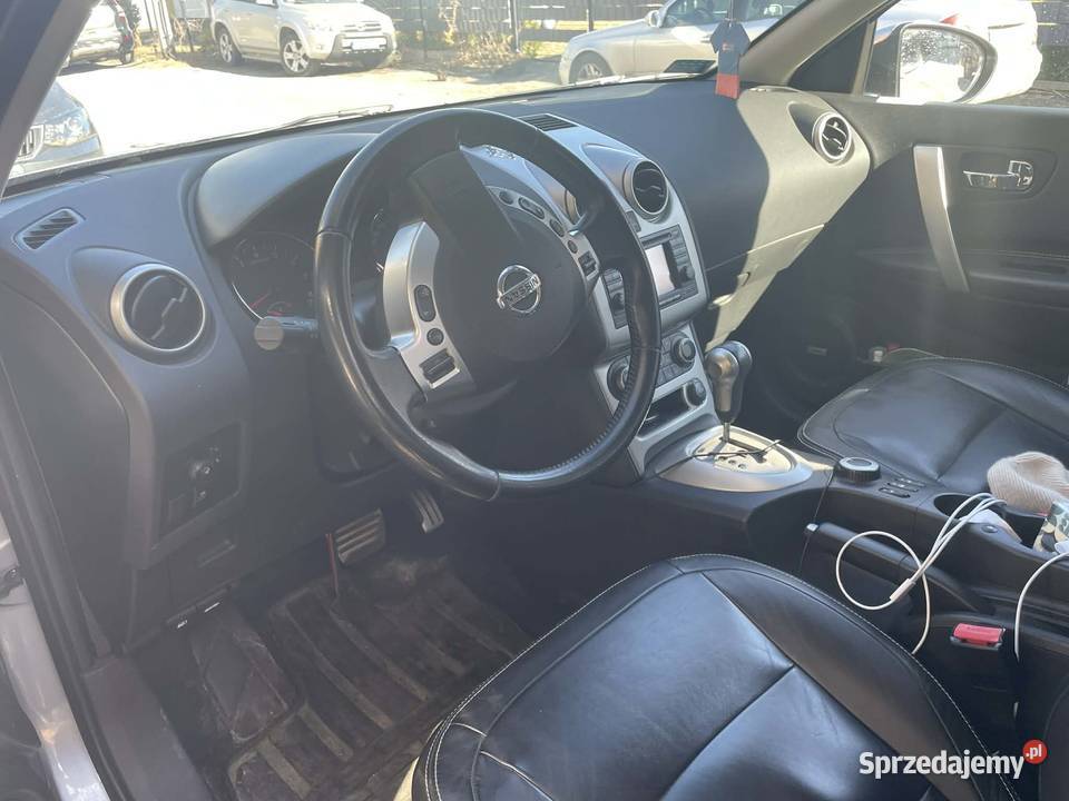 Nissan Qashqai 2 4x4 20 Benzyna 140 Tekna Gdynia sprzedam