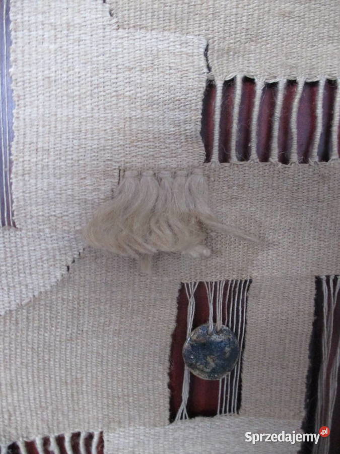 Makramarękodzieło inne niż wszystkie beżowy