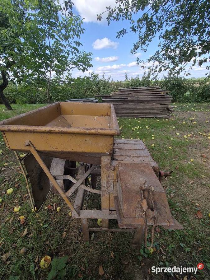 Śrutownik Wojciechów-Kolonia Piąta sprzedam