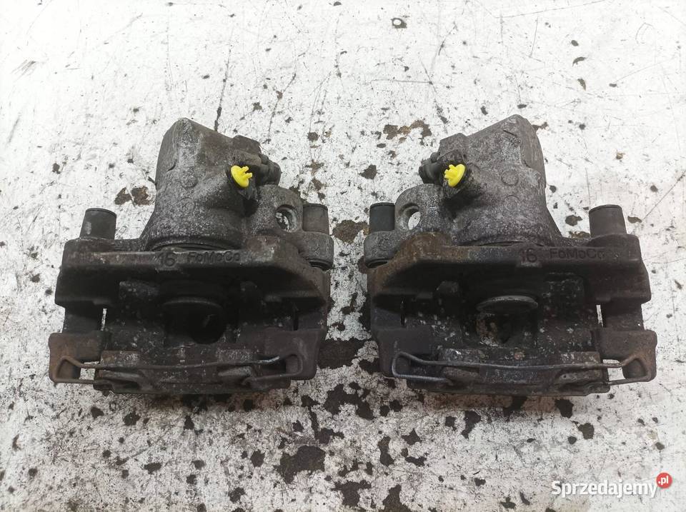 ZACISK HAMULCOWY PRAWY LEWY TYŁ KPL 20 B