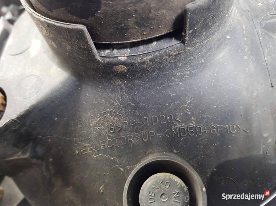 LAMPA PRAWA PRZÓD TOYOTA FJ CRUISER 2008 Lipno sprzedam