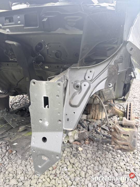 Nissan Qashqai II 2 J10 ćwierka klapa tył Klapy bagażnika