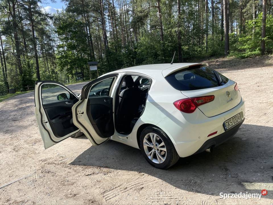 Alfa giulietta nieuszkodzony Giulietta Dziemiany
