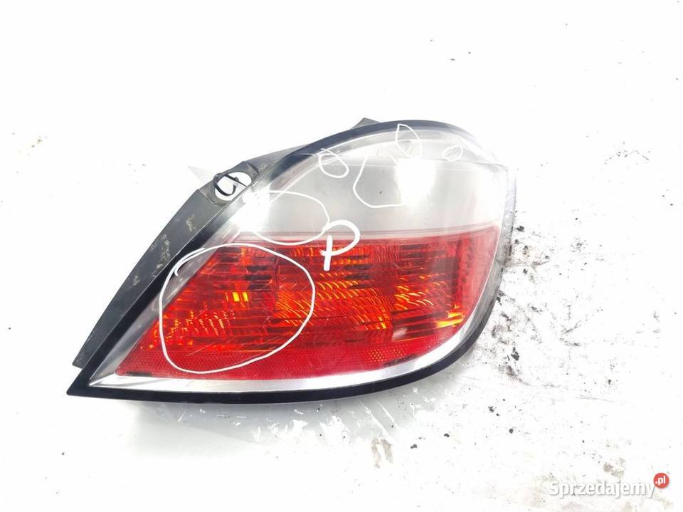 LAMPA PRAWA TYŁ OPEL ASTRA H III Lipno