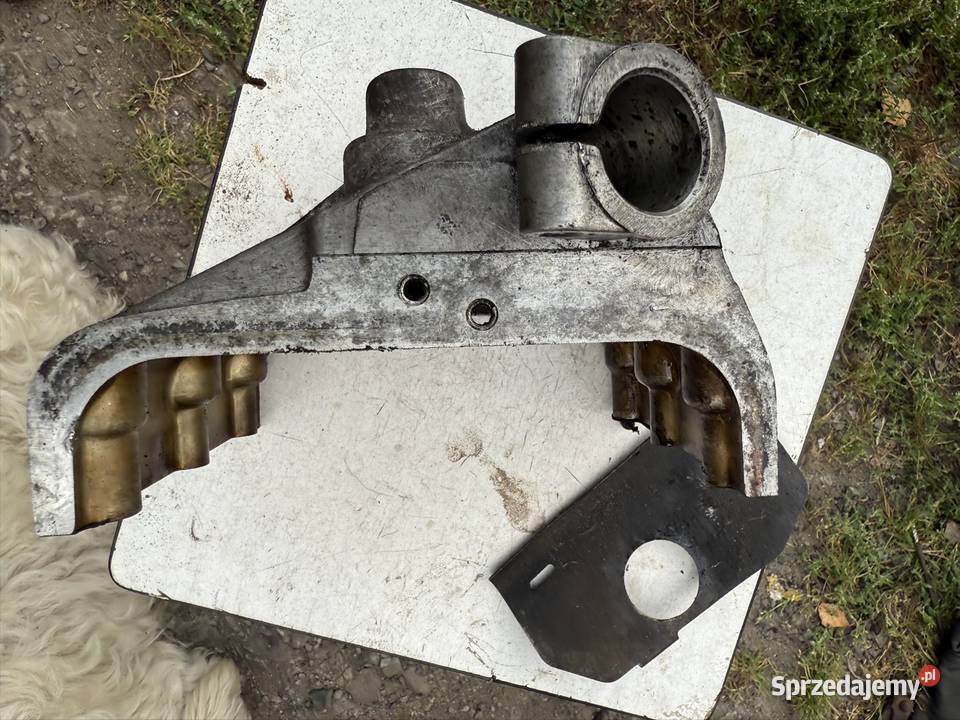 Pokrywa łańcucha rozrządu górna BMW E12 E23 E24 osobowe