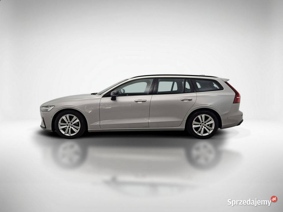 Volvo V60 20 B4 B Plus Dark Z Polskiego Salonu Warszawa sprzedam