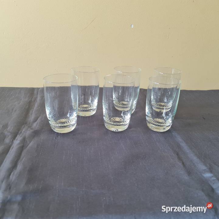 Szklanki beczułki Okres PRLu sprzedam