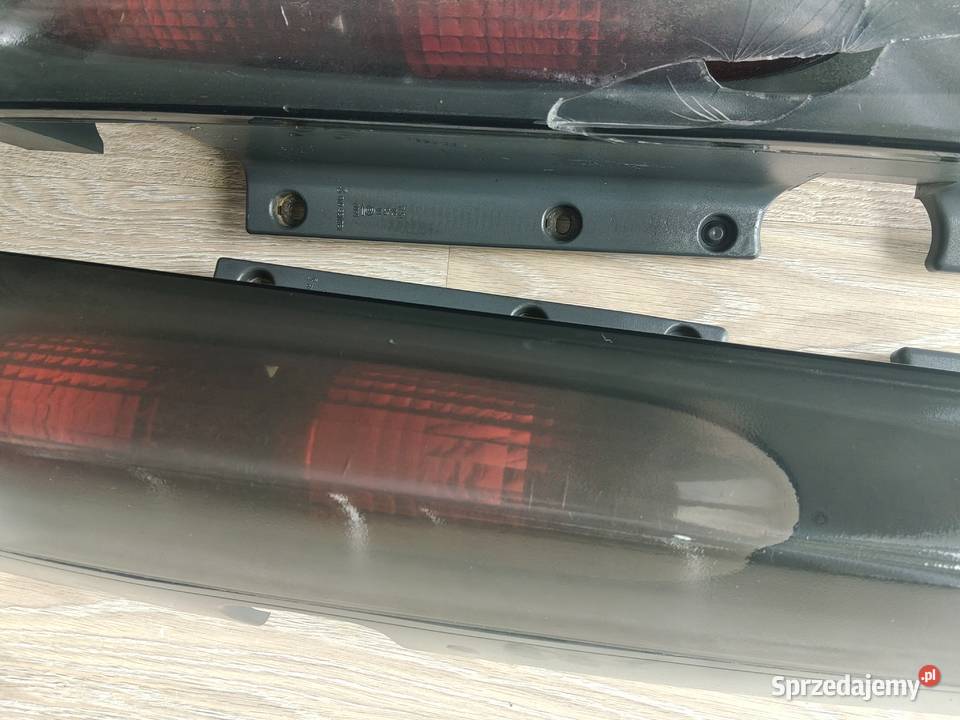 Lampy tył Opel Vivaro Renault Trafic Nissan Przeworsk