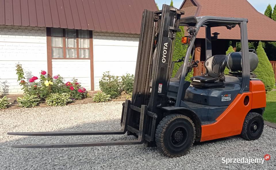 Wózek widłowy Toyota serii 8 25 to 8fgf25